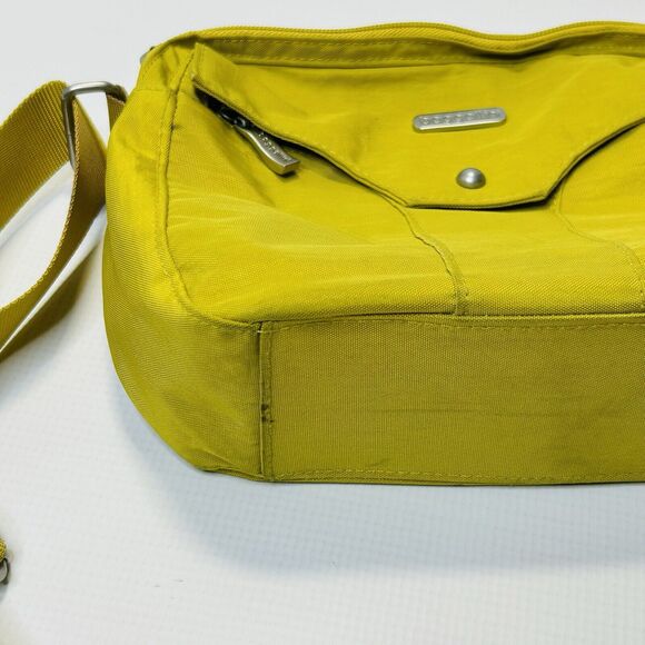 Baggallini Highrise Crossbody Purse Yellow Nylon Double Zipper Top - Picture 3 of 12